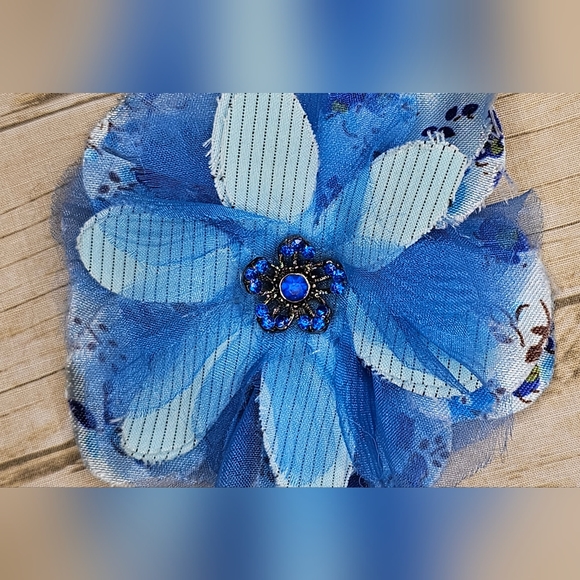 Jeweled Flower Brooch/Pin/Clip Combo Blue Shades - Picture 5 of 6